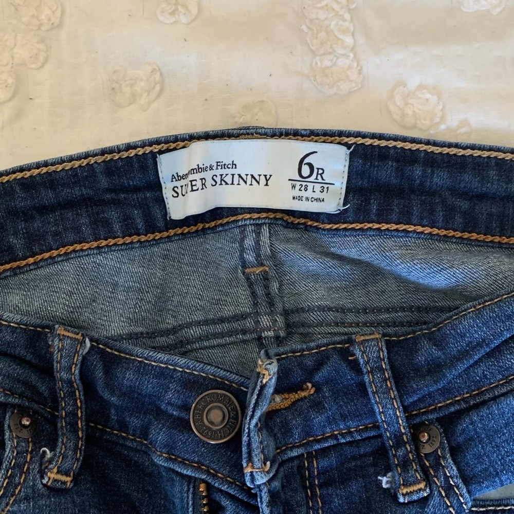 Abercrombie skinny jeans!
